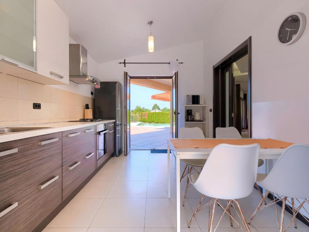 Holiday Home Andrea - Pul463 By Interhome Sisan Ngoại thất bức ảnh