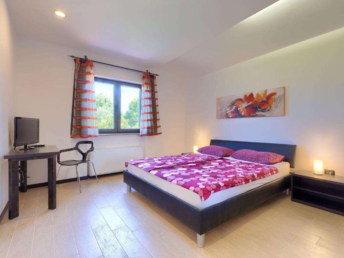 Holiday Home Andrea - Pul463 By Interhome Sisan Ngoại thất bức ảnh