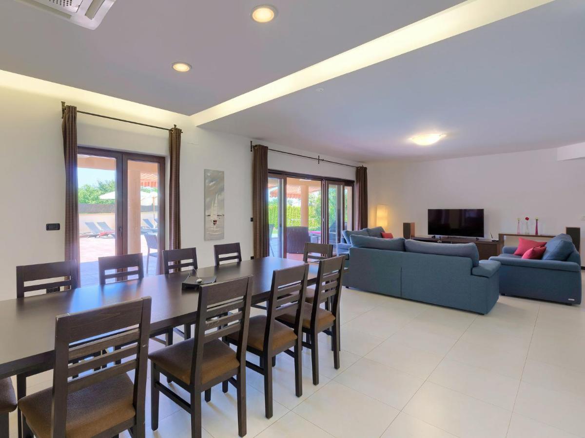 Holiday Home Andrea - Pul463 By Interhome Sisan Ngoại thất bức ảnh
