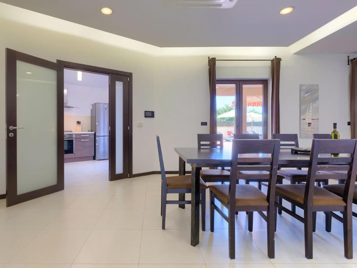 Holiday Home Andrea - Pul463 By Interhome Sisan Ngoại thất bức ảnh